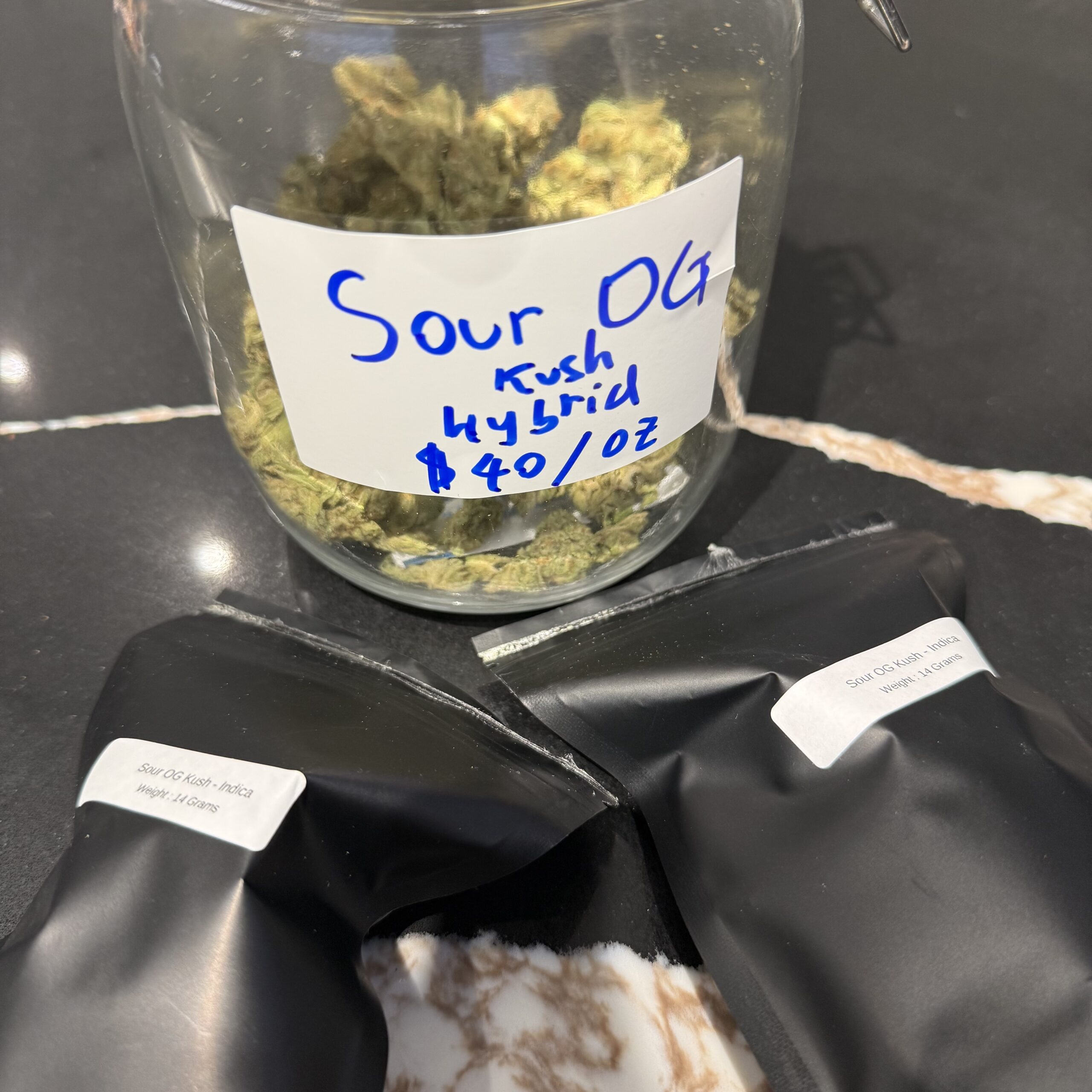 Sour OG Kush 14g – Hybrid