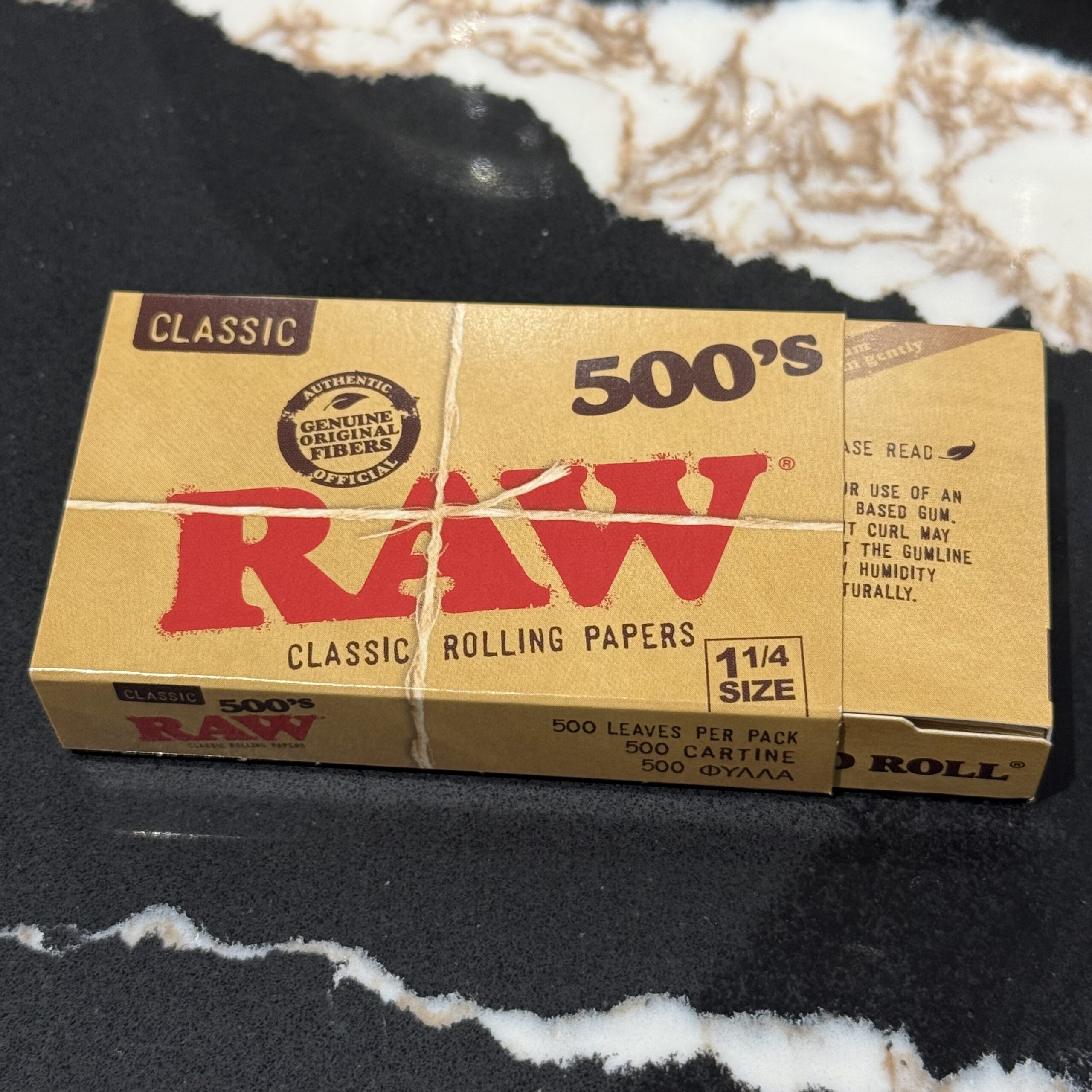 Raw 500’s Classic Natural Unrefined Rolling Paper – 1 1/4″
